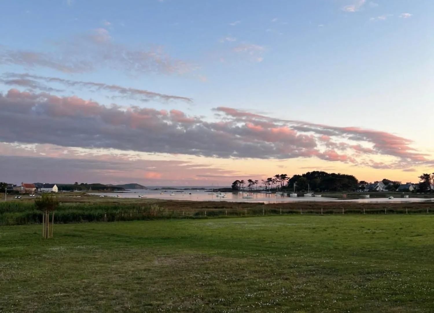 Villa Mamina, Face A La Mer, Ile Grande Pleumeur-Bodou Feriehus